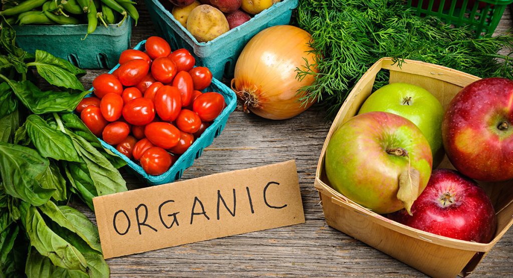 eat organic fb blog 1 1024x555 ukeupz84 Organic fruits and vegetables on wooden table